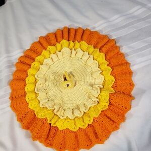 Crochet Ruffled Round Accent Mat